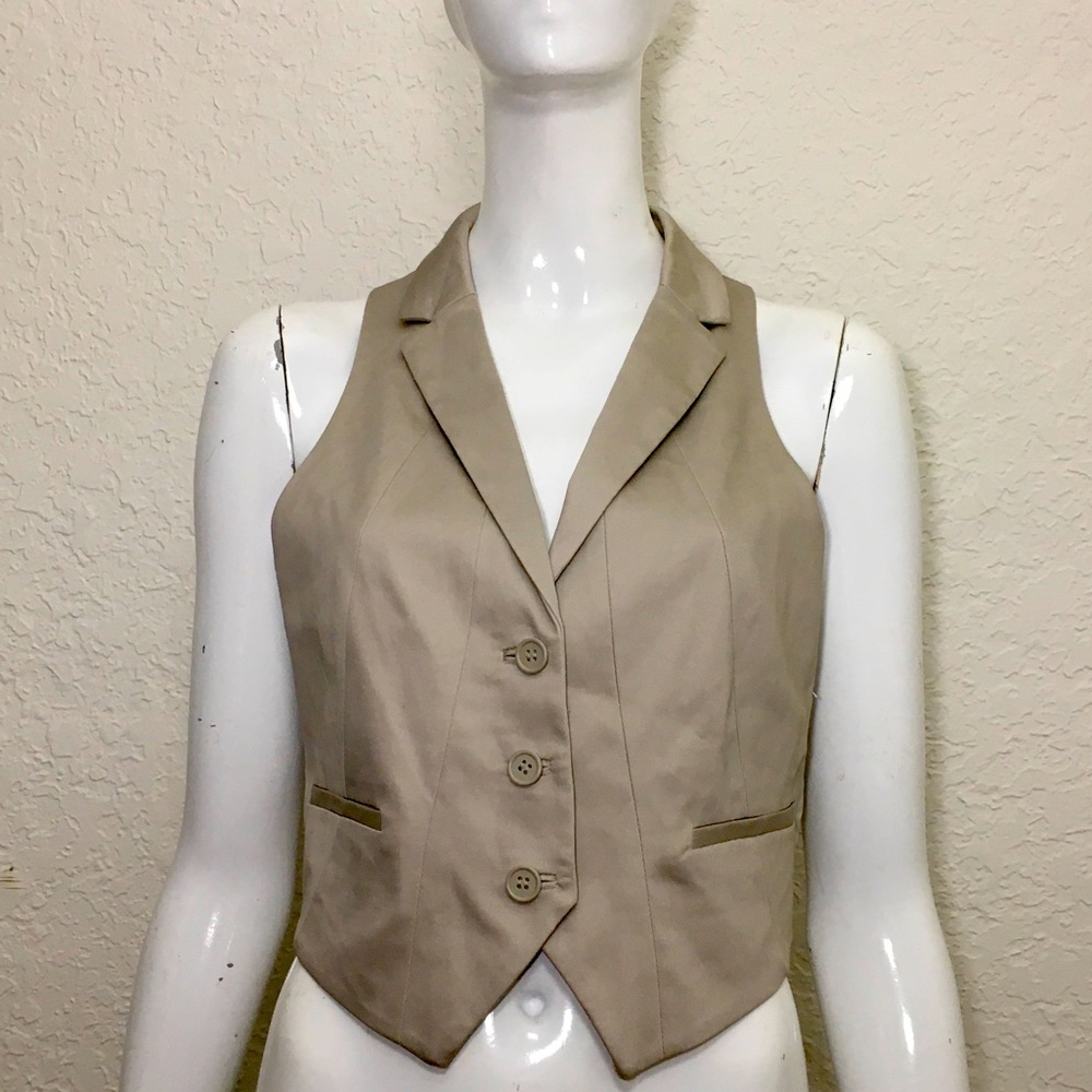 Women’s Buttoned Vest